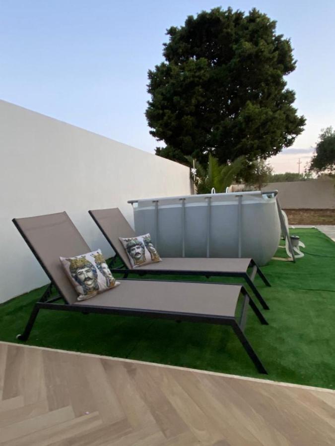 Villa Per Vacanze Isola فانوسا المظهر الخارجي الصورة