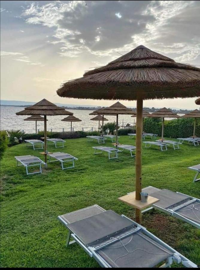 Villa Per Vacanze Isola فانوسا المظهر الخارجي الصورة